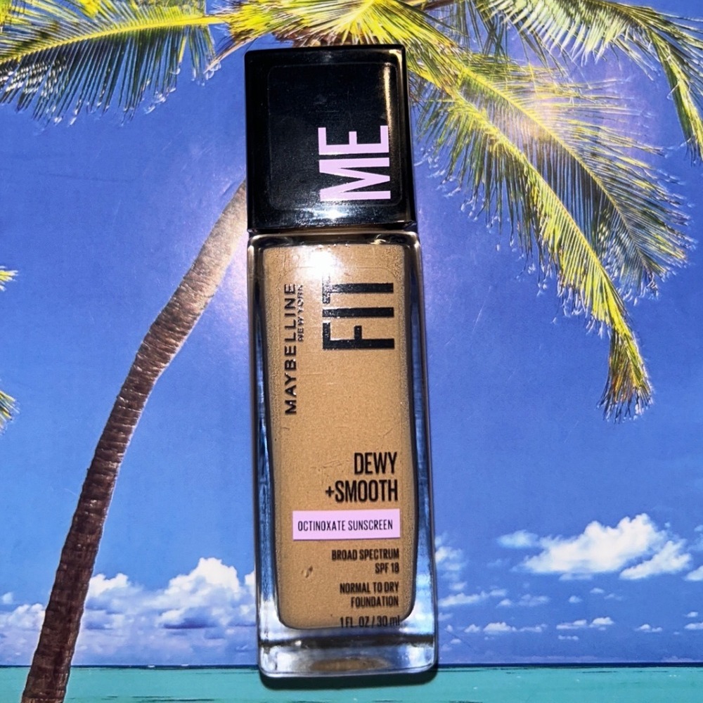 Maybelline Fit Me Dewy + Smooth Foundation 220 Natural Beige SPF 18 1oz New